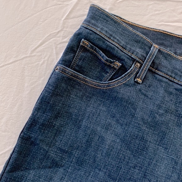 Levi’s 721 High Rise Skinny Jeans - Picture 10 of 14